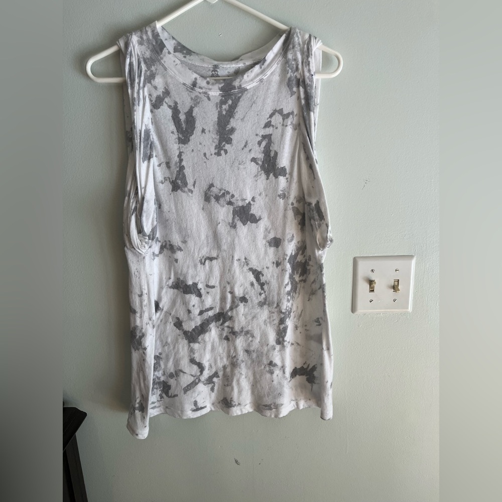 Electric & rose tank
